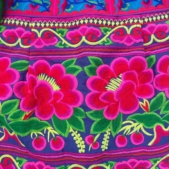 Thailand Floral Embroidered handmade Boho Bag - Picture 4 of 10